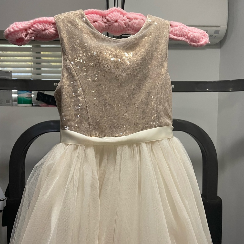 David’s bridal gold/ivory flower girl dress size 8
